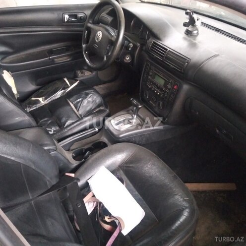 Volkswagen Passat 2003, 280,000 km - 1.8 l - Qazax