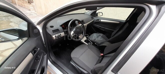 Opel Astra 2007, 172,000 km - 1.4 l - Bakı