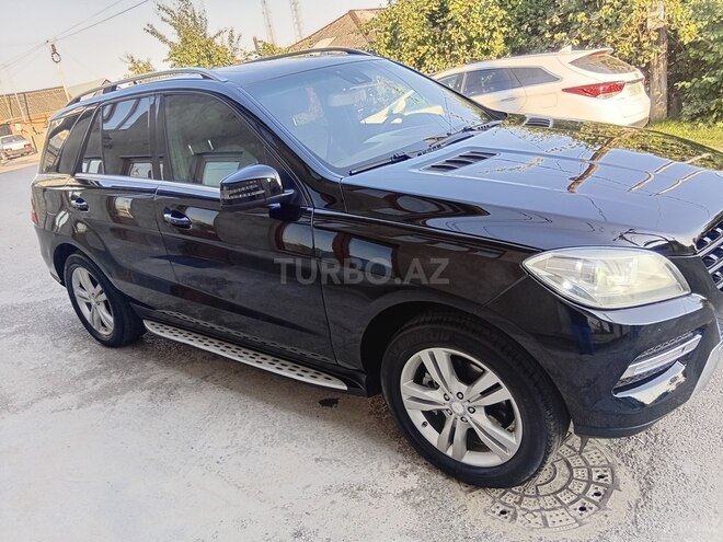 Mercedes ML 350 4MATIC 2011, 174,000 km - 3.5 л - Qusar