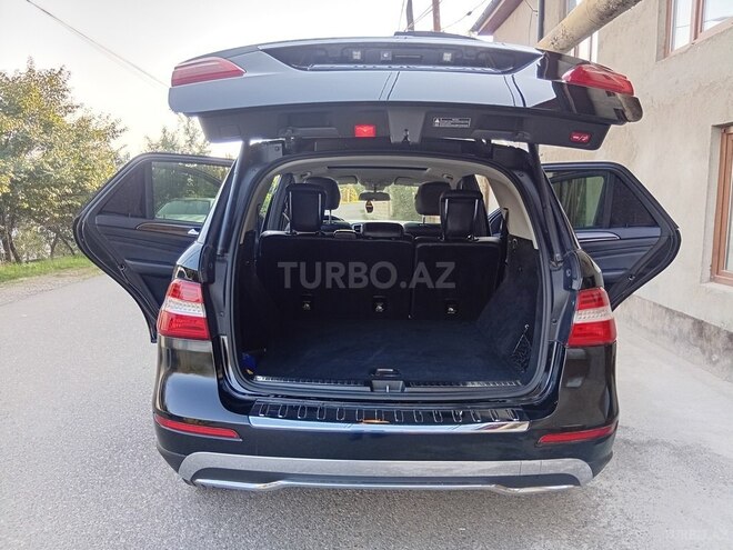 Mercedes ML 350 4MATIC 2011, 174,000 km - 3.5 л - Qusar