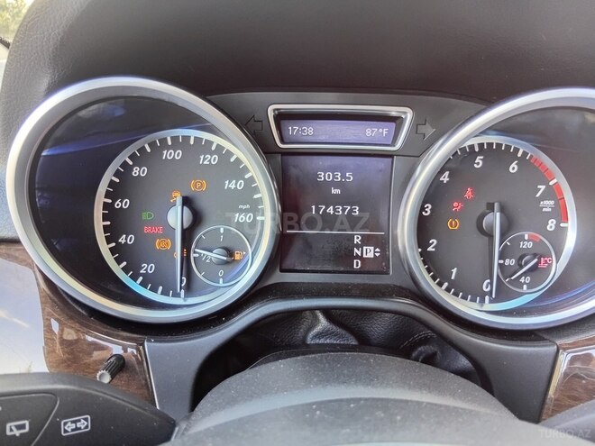 Mercedes ML 350 4MATIC 2011, 174,000 km - 3.5 л - Qusar