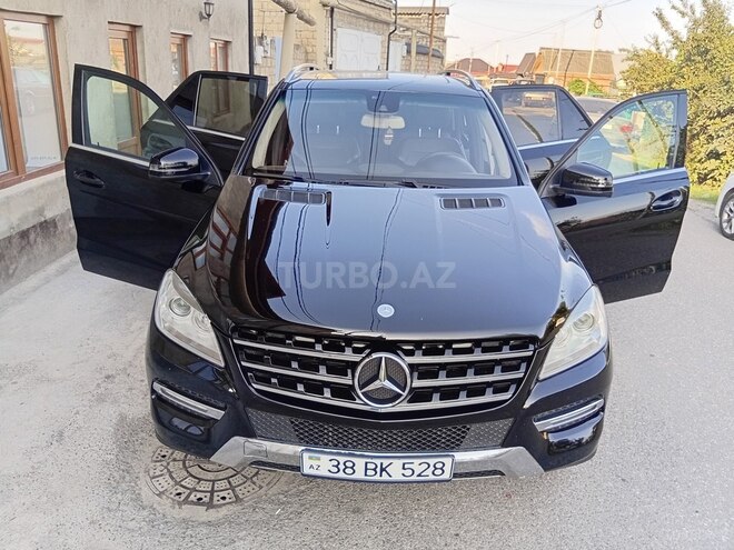 Mercedes ML 350 4MATIC 2011, 174,000 km - 3.5 л - Qusar