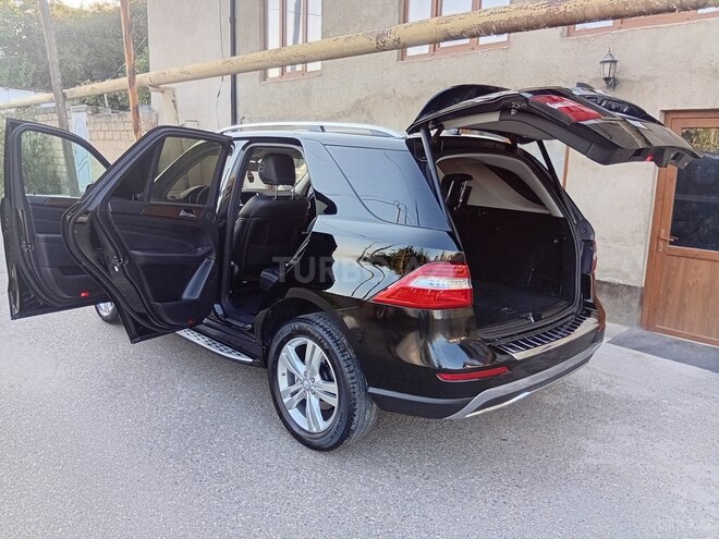 Mercedes ML 350 4MATIC 2011, 174,000 km - 3.5 л - Qusar