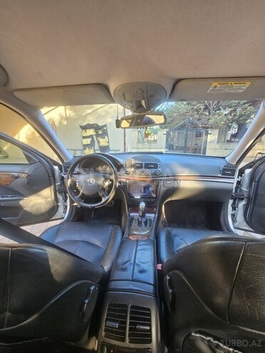 Mercedes E 220 2005, 479,000 km - 2.2 l - Bakı