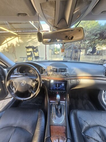 Mercedes E 220 2005, 479,000 km - 2.2 l - Bakı