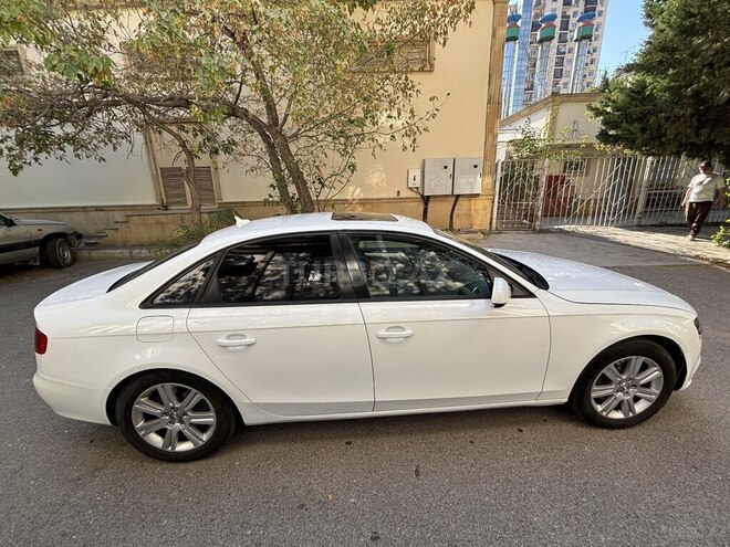Audi A4 2010, 107,792 km - 2.0 l - Bakı