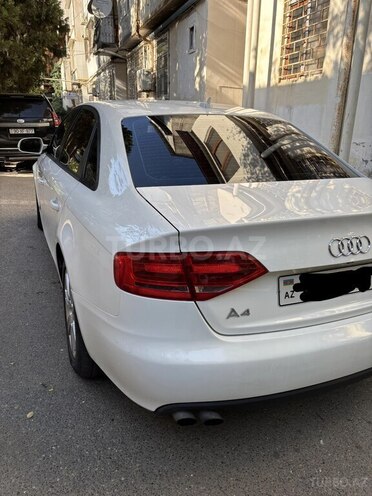 Audi A4 2010, 107,792 km - 2.0 l - Bakı
