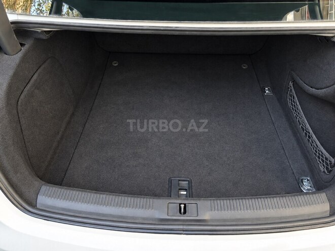 Audi A4 2010, 107,792 km - 2.0 l - Bakı