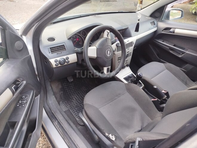 Opel Astra 2008, 494,000 km - 1.3 l - Qusar