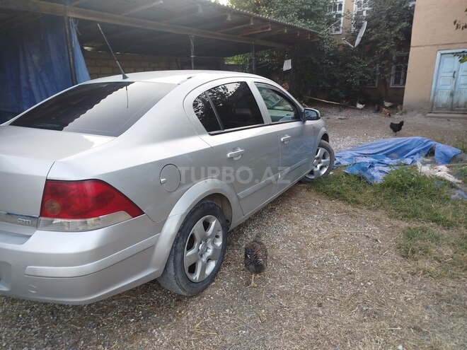 Opel Astra 2008, 494,000 km - 1.3 l - Qusar