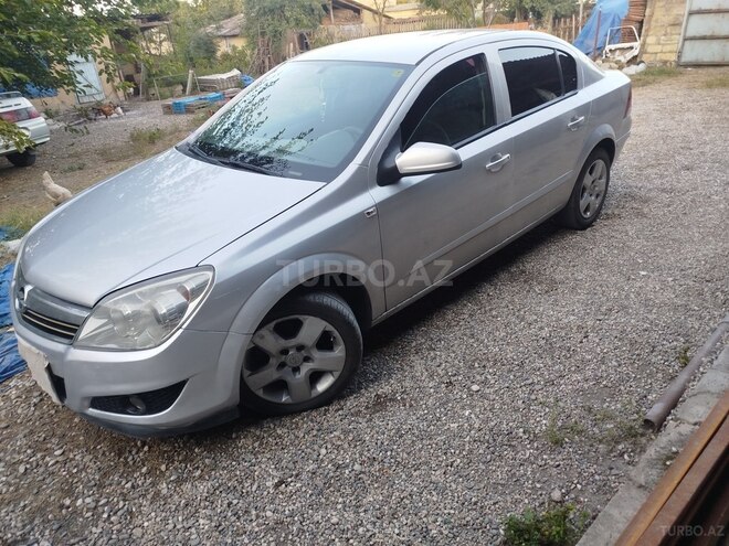 Opel Astra 2008, 494,000 km - 1.3 l - Qusar