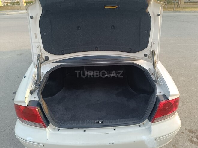 Hyundai Sonata 2002, 571,317 km - 2.4 l - Yevlax