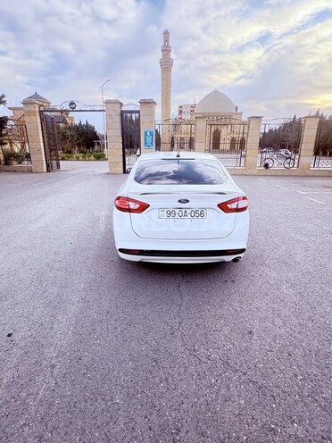 Ford Fusion (North America) 2013, 151,000 km - 1.6 л - Sumqayıt
