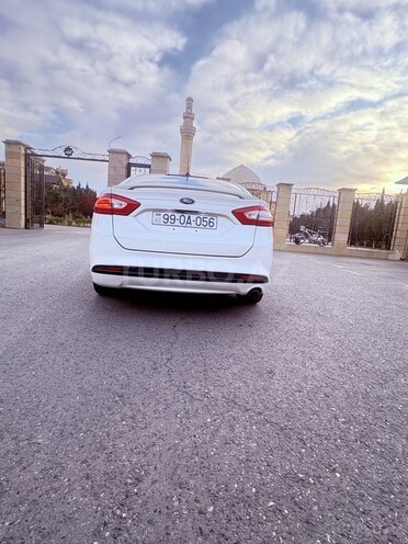 Ford Fusion (North America) 2013, 151,000 km - 1.6 л - Sumqayıt