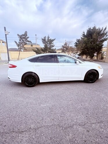 Ford Fusion (North America) 2013, 151,000 km - 1.6 л - Sumqayıt
