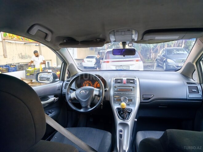 Toyota Auris 2008, 418,000 km - 1.4 л - Bakı