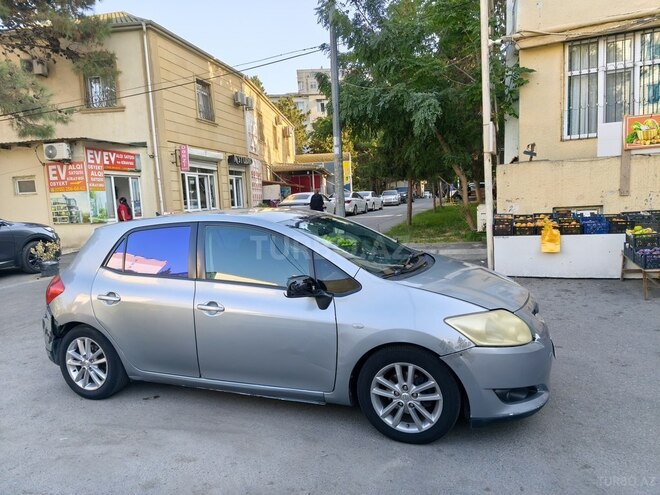 Toyota Auris 2008, 418,000 km - 1.4 л - Bakı