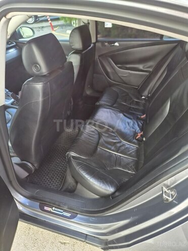 Volkswagen Passat 2006, 275,000 km - 2.0 l - Bakı