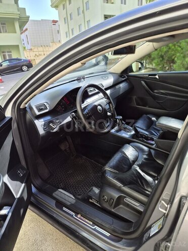 Volkswagen Passat 2006, 275,000 km - 2.0 l - Bakı