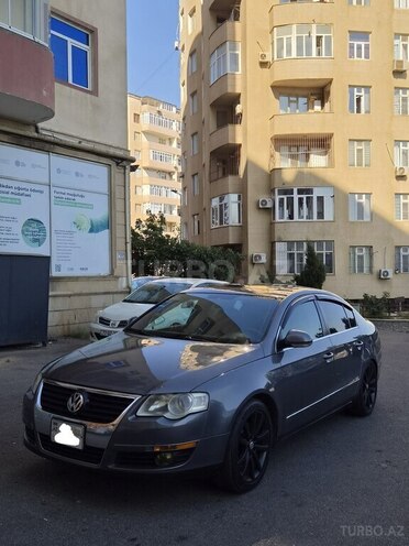 Volkswagen Passat 2006, 275,000 km - 2.0 l - Bakı
