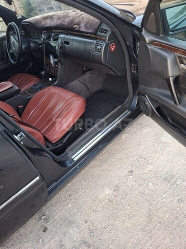 Mercedes E 200 1996, 542,002 km - 2.0 л - Bakı