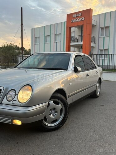 Mercedes E 240 1998, 291,466 km - 2.4 л - Masallı