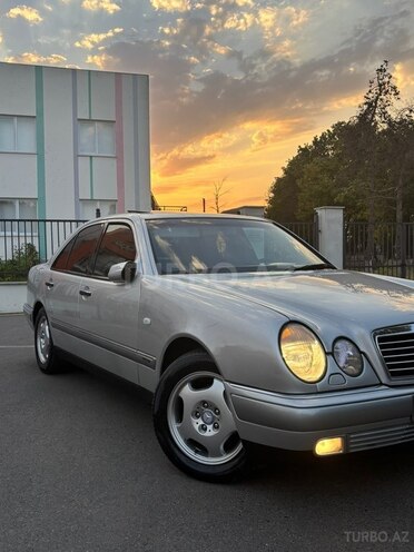 Mercedes E 240 1998, 291,466 km - 2.4 л - Masallı