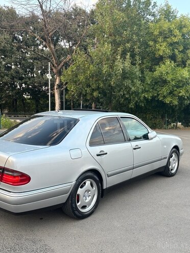 Mercedes E 240 1998, 291,466 km - 2.4 л - Masallı