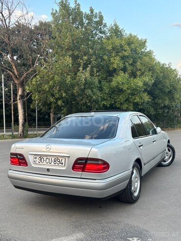 Mercedes E 240 1998, 291,466 km - 2.4 л - Masallı
