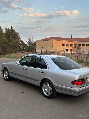 Mercedes E 240 1998, 291,466 km - 2.4 л - Masallı
