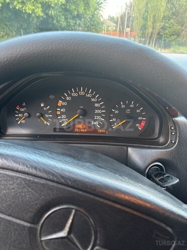 Mercedes E 240 1998, 291,466 km - 2.4 л - Masallı