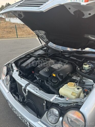 Mercedes E 240 1998, 291,466 km - 2.4 л - Masallı
