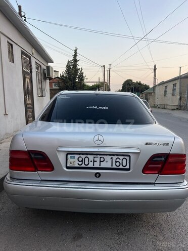 Mercedes E 200 1995, 480,000 km - 2.0 л - Bakı