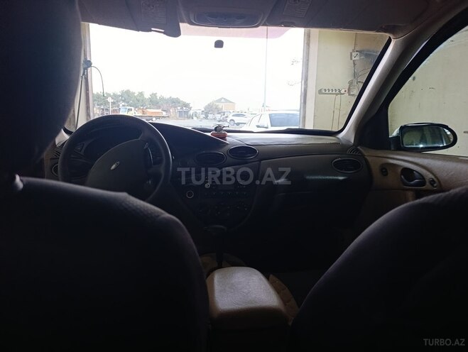 Ford Focus 2001, 188,000 km - 2.0 l - Bakı