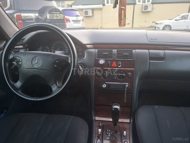 Mercedes E 220 2001, 658,391 km - 2.2 l - Bakı
