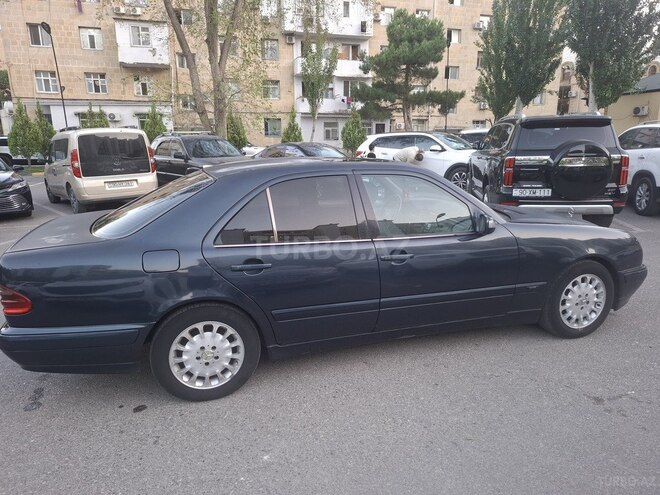 Mercedes E 220 2001, 658,391 km - 2.2 l - Bakı