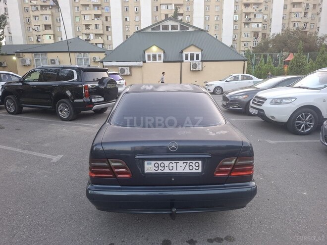 Mercedes E 220 2001, 658,391 km - 2.2 l - Bakı