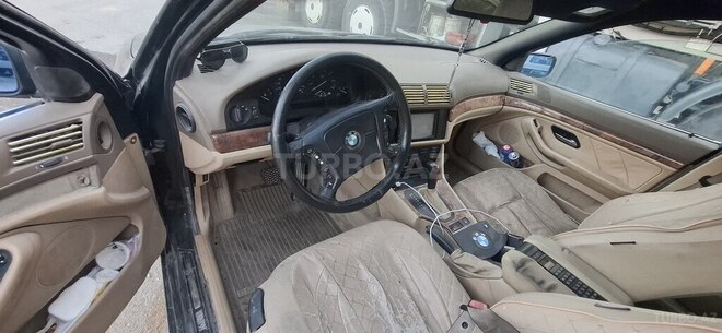 BMW 523 1996, 280,000 km - 2.5 l - Bakı