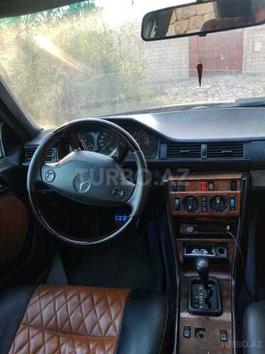 Mercedes 220 E 1994, 250,000 km - 2.2 l - Bakı