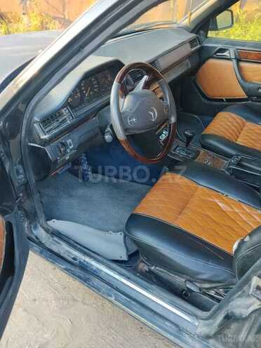 Mercedes 220 E 1994, 250,000 km - 2.2 l - Bakı