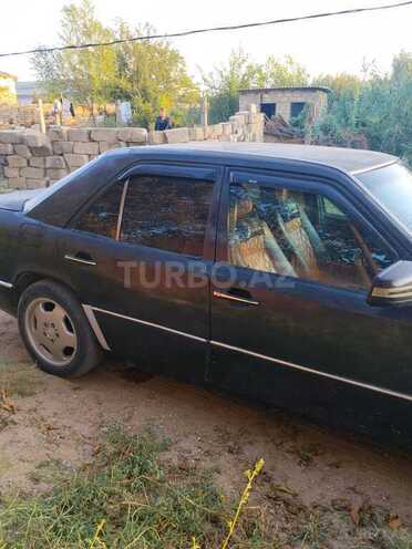 Mercedes 220 E 1994, 250,000 km - 2.2 l - Bakı