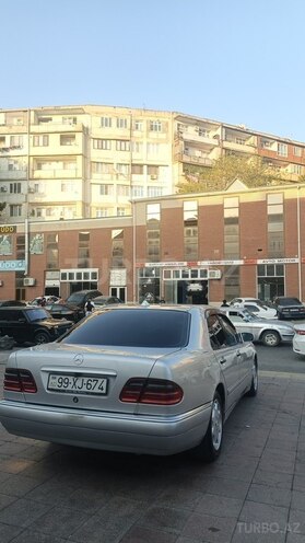 Mercedes E 240 1999, 499,999 km - 2.4 l - Bakı