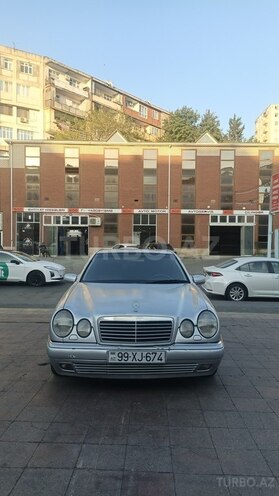 Mercedes E 240 1999, 499,999 km - 2.4 l - Bakı