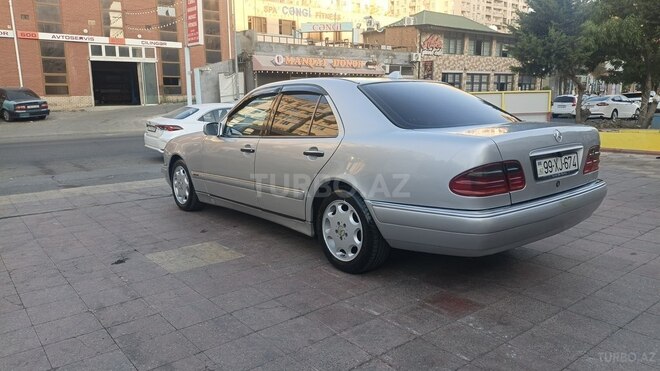 Mercedes E 240 1999, 499,999 km - 2.4 l - Bakı
