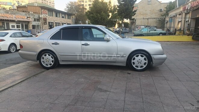 Mercedes E 240 1999, 499,999 km - 2.4 l - Bakı