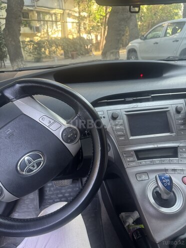 Toyota Prius 2015, 160,000 km - 1.8 л - Bakı