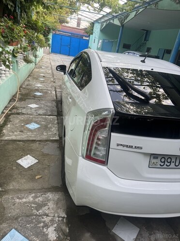 Toyota Prius 2015, 160,000 km - 1.8 л - Bakı