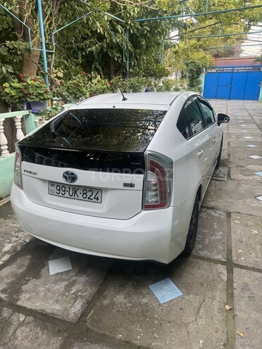 Toyota Prius 2015, 160,000 km - 1.8 л - Bakı