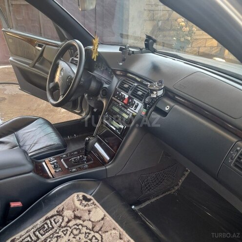 Mercedes E 240 2001, 382,000 km - 2.4 l - Cəlilabad