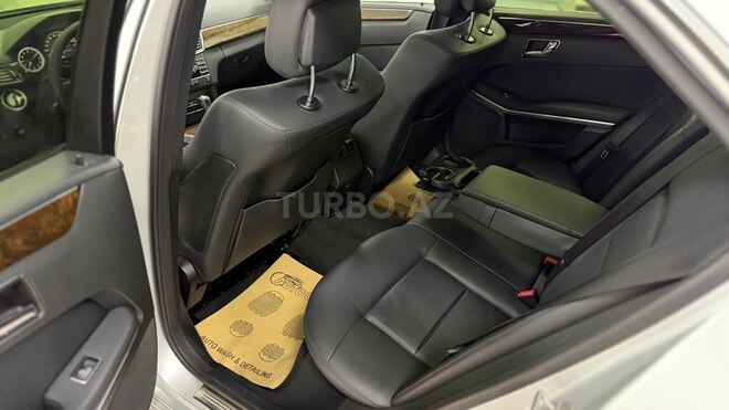Mercedes E 250 2011, 332,000 km - 1.8 л - Gəncə